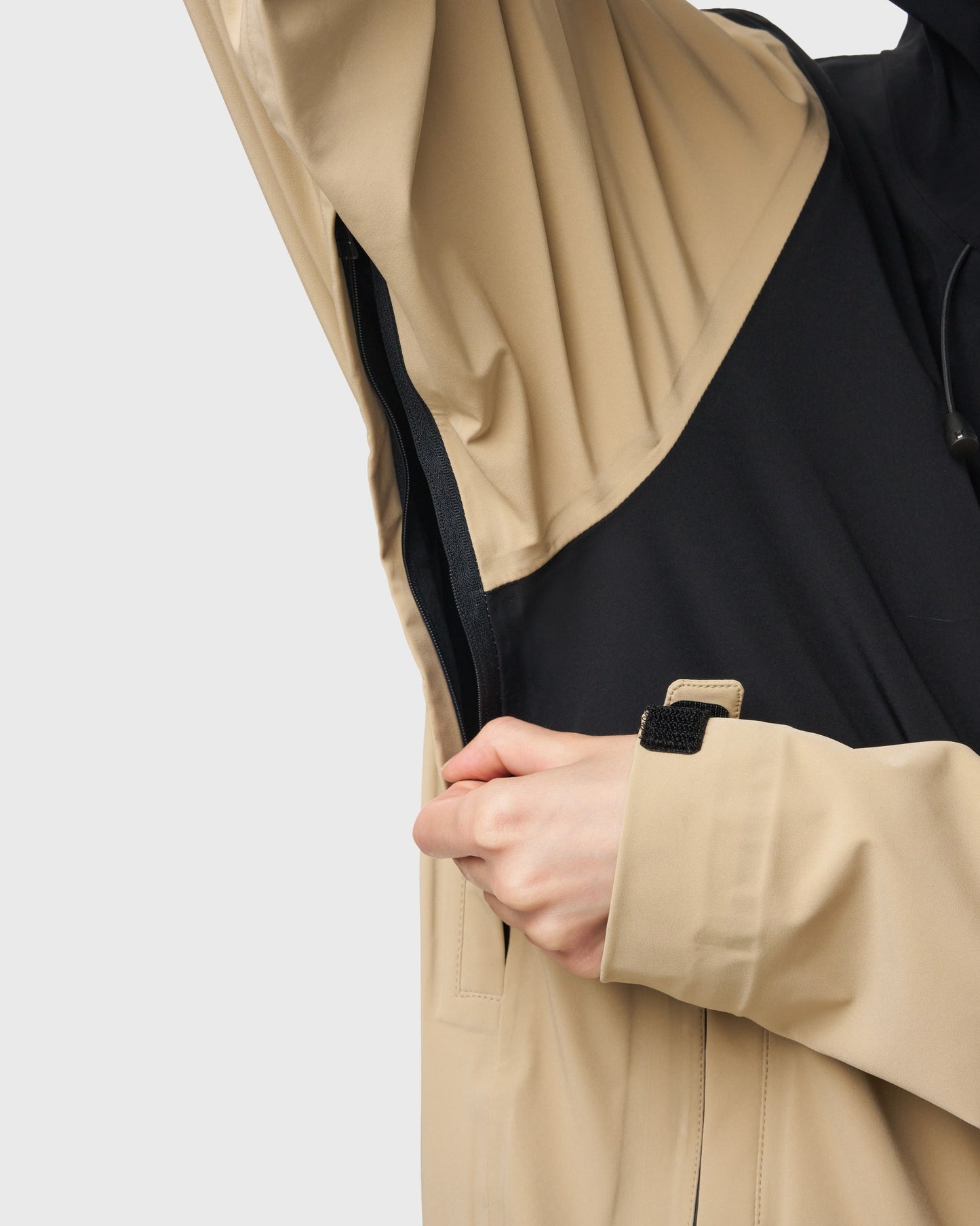 Hardshell_Jacket_Interlude_Incense__54-min - Beige
