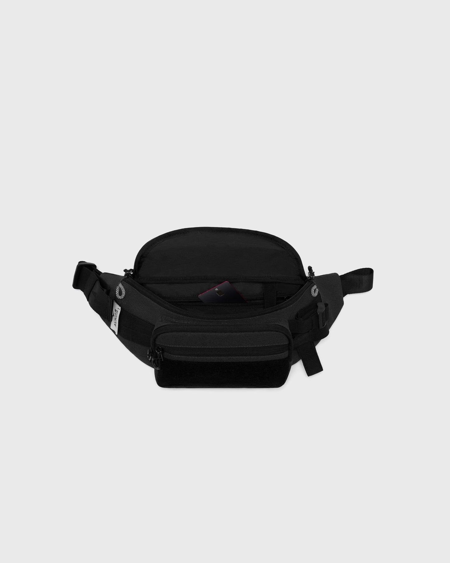 Banane noire Avnier ouverte, vue complète de l’intérieur et des rangements multiples.