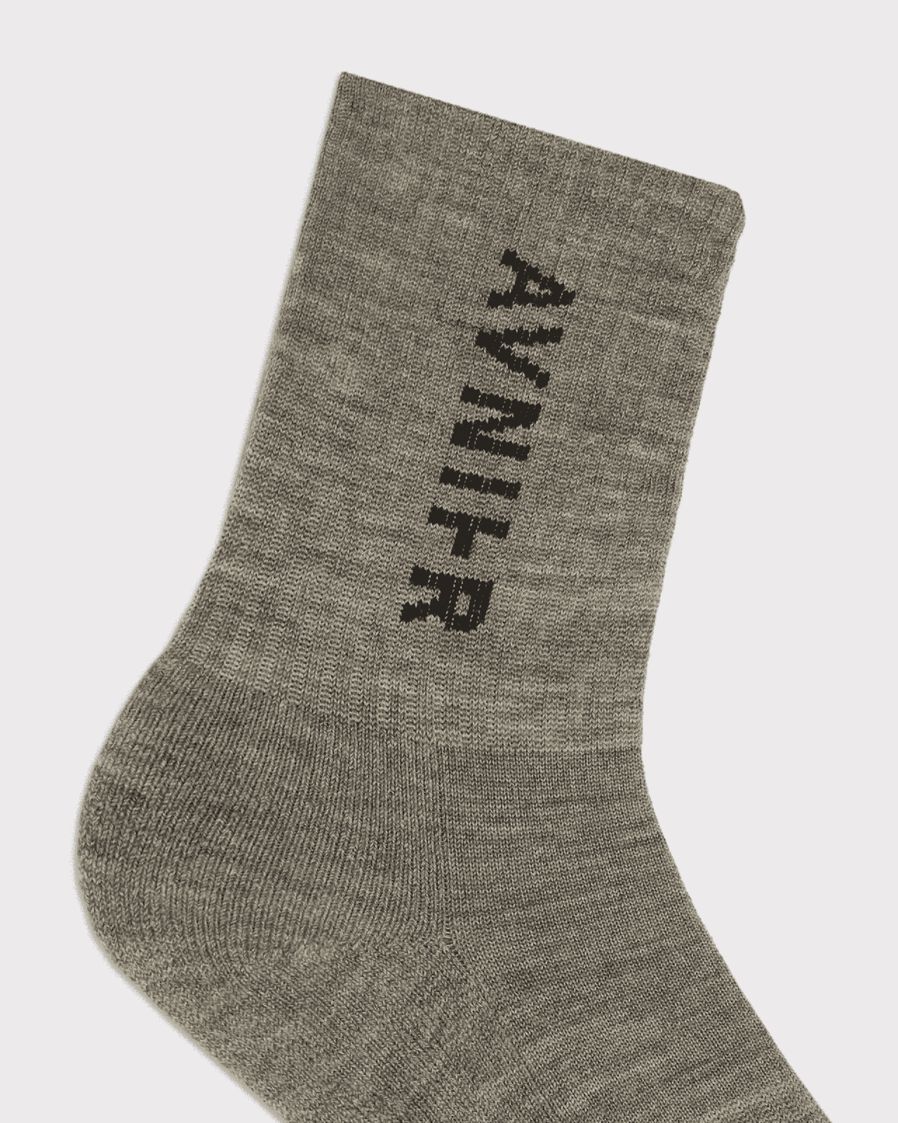 chaussettes-step-grey-vertical-merinos-avnier-concert-2-packshot-DETAIL - gris