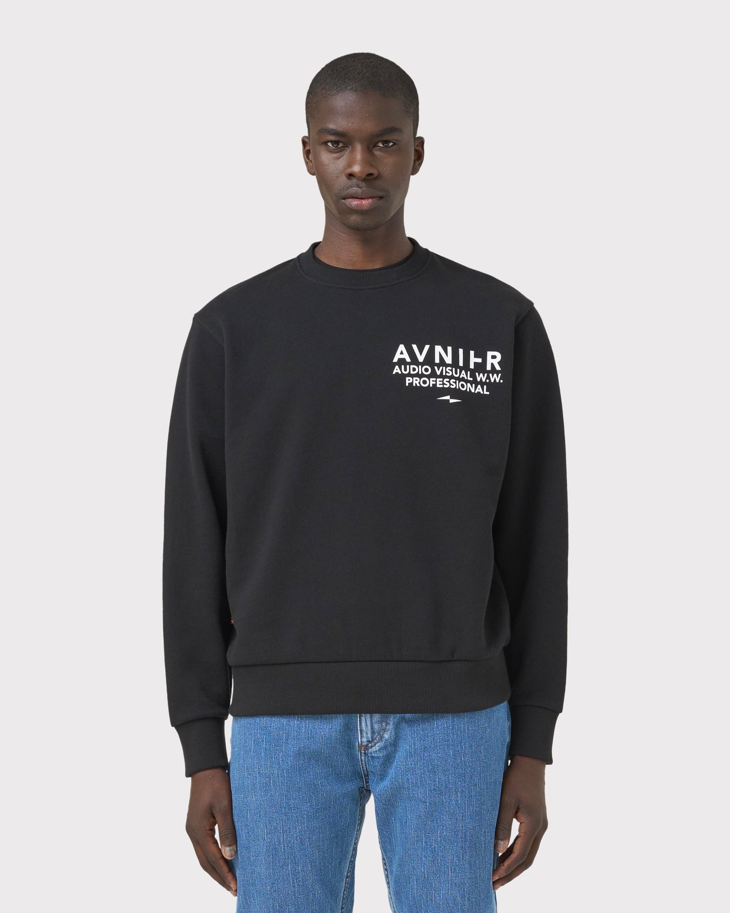 crewneck-encore-black-v3-avnier-avnir-5-silhouette-face - noir