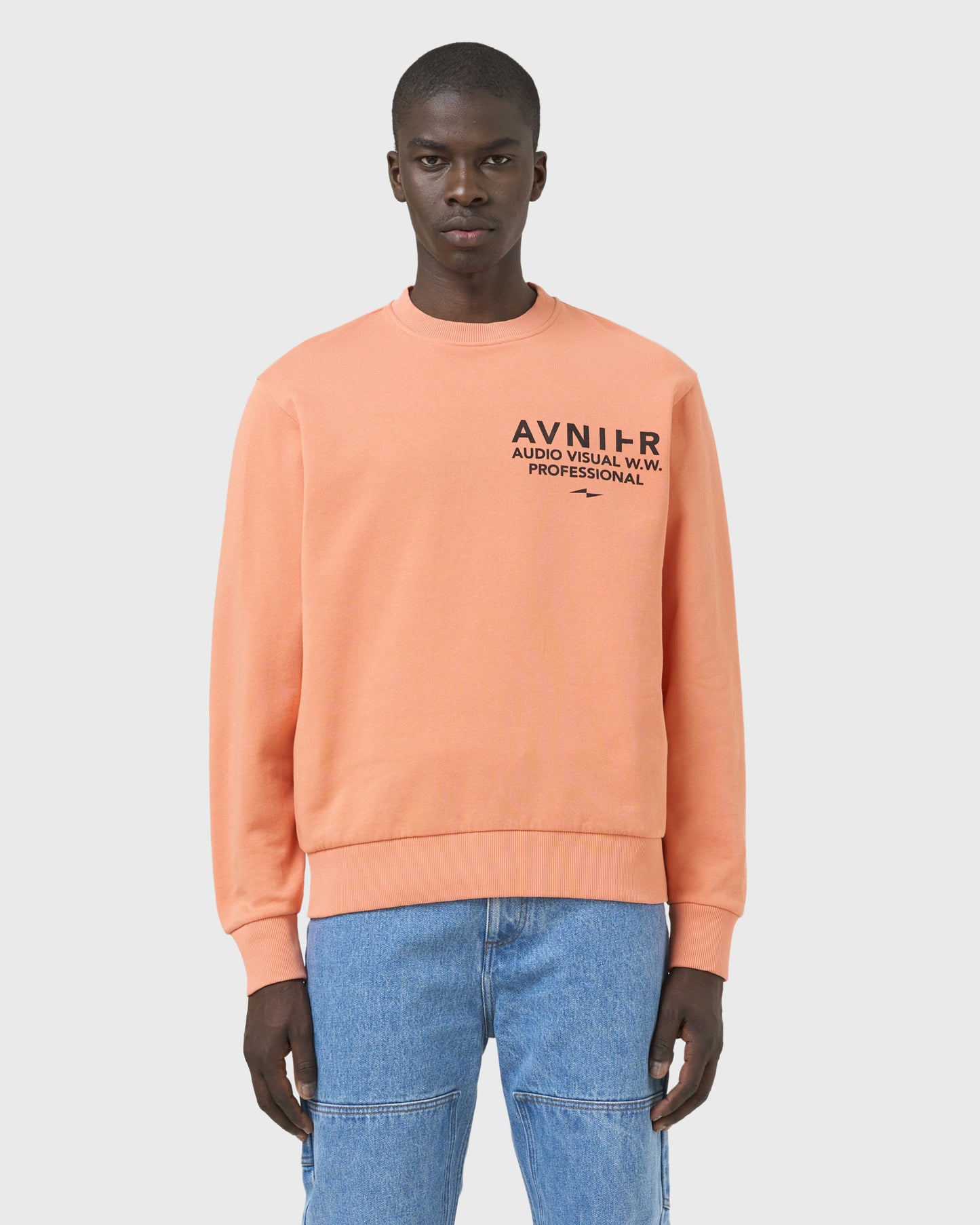 crewneck-encore-v-orange-avnier-durable-2-silhouette-face - Orange vibrant