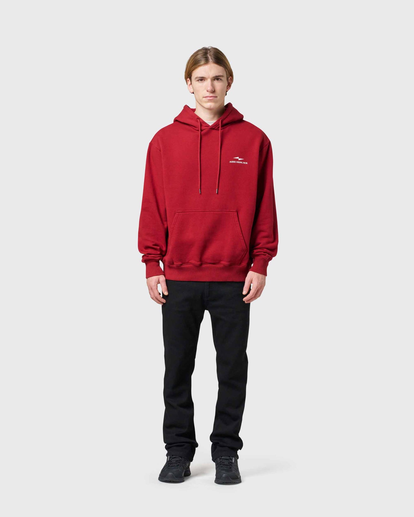 hoodie-onset-vertical-rouge-merlot-avnier-audiovisuel-4-silhouette-look_56f513c0-935c-4b29-9837-1ed82857938d - Rouge Merlot