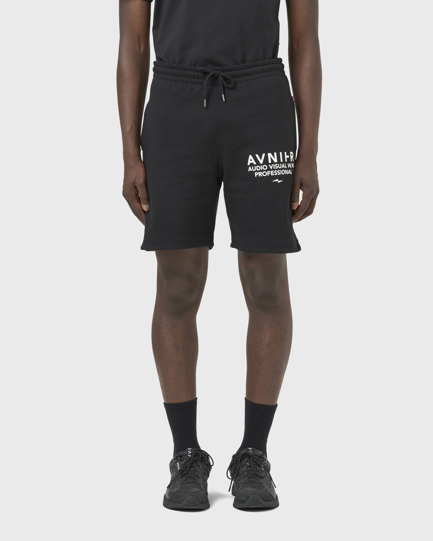 short-break-noir-avnier-audiovisual--2-silhouette-face - noir