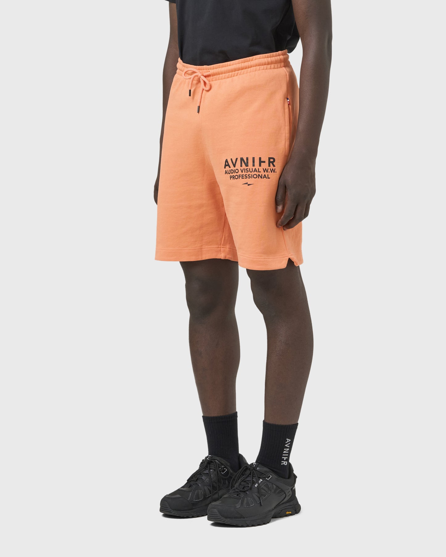 short-break-orange-avnier-durable-4-silhouette-look - orange vibrant