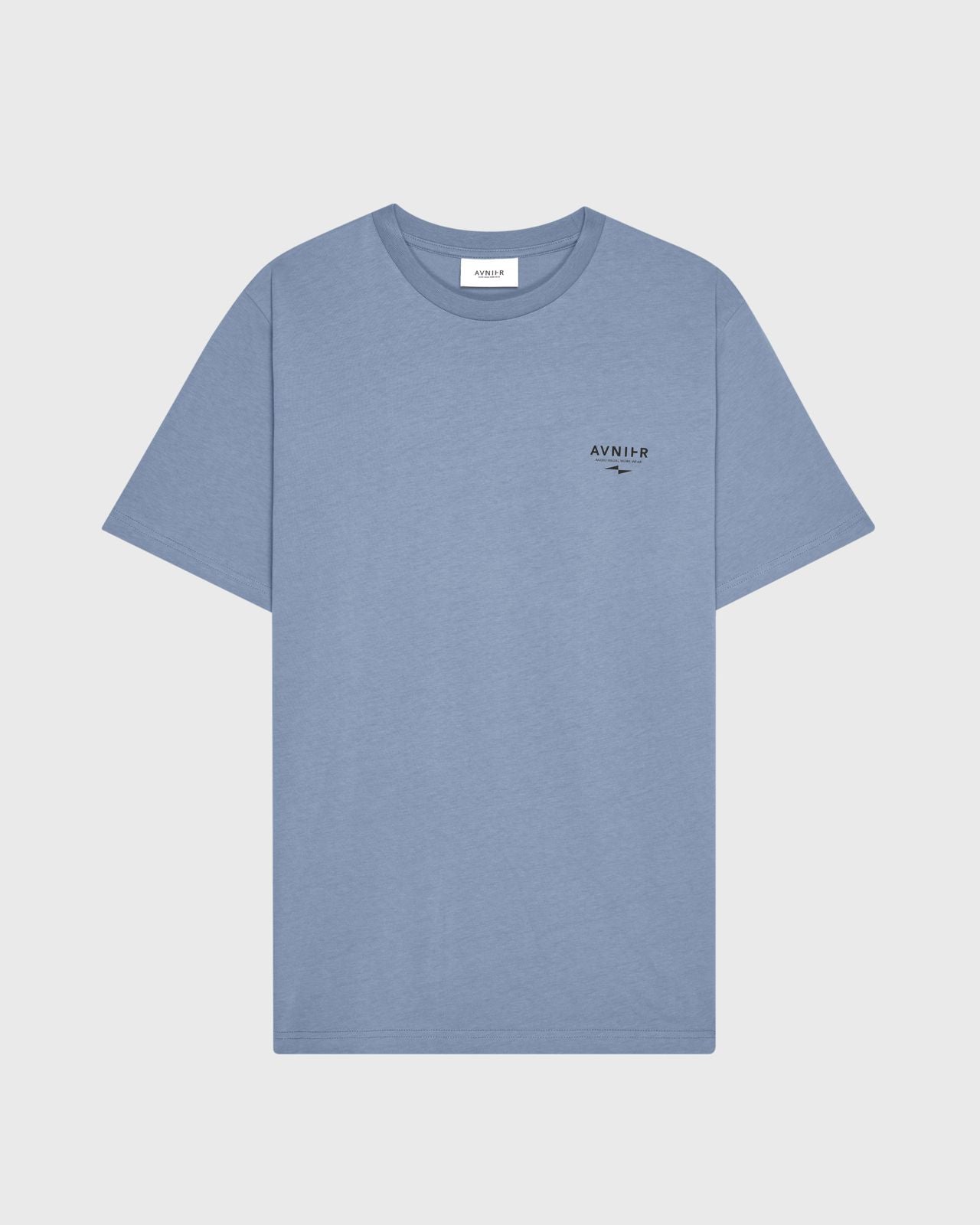 t-shirt-source-bleu-avnier-orelsan-1-packshot-face-Bleubeton_c2e30d07-b463-49b0-a3fa-78072535a070 - bleu béton