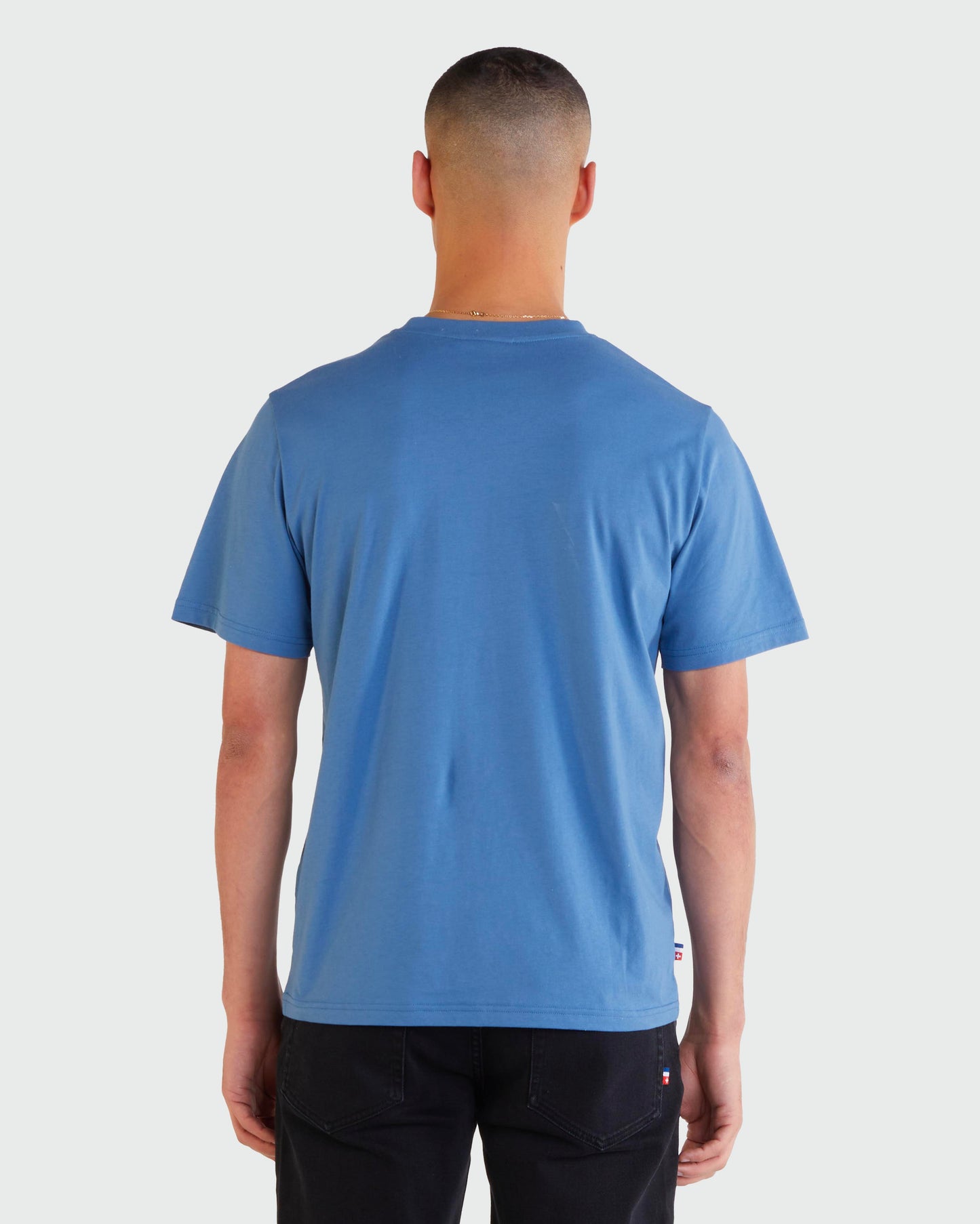 t-shirt-source-bleu-horizon-avnier-avnier-4-silhouette-look - bleu horizon