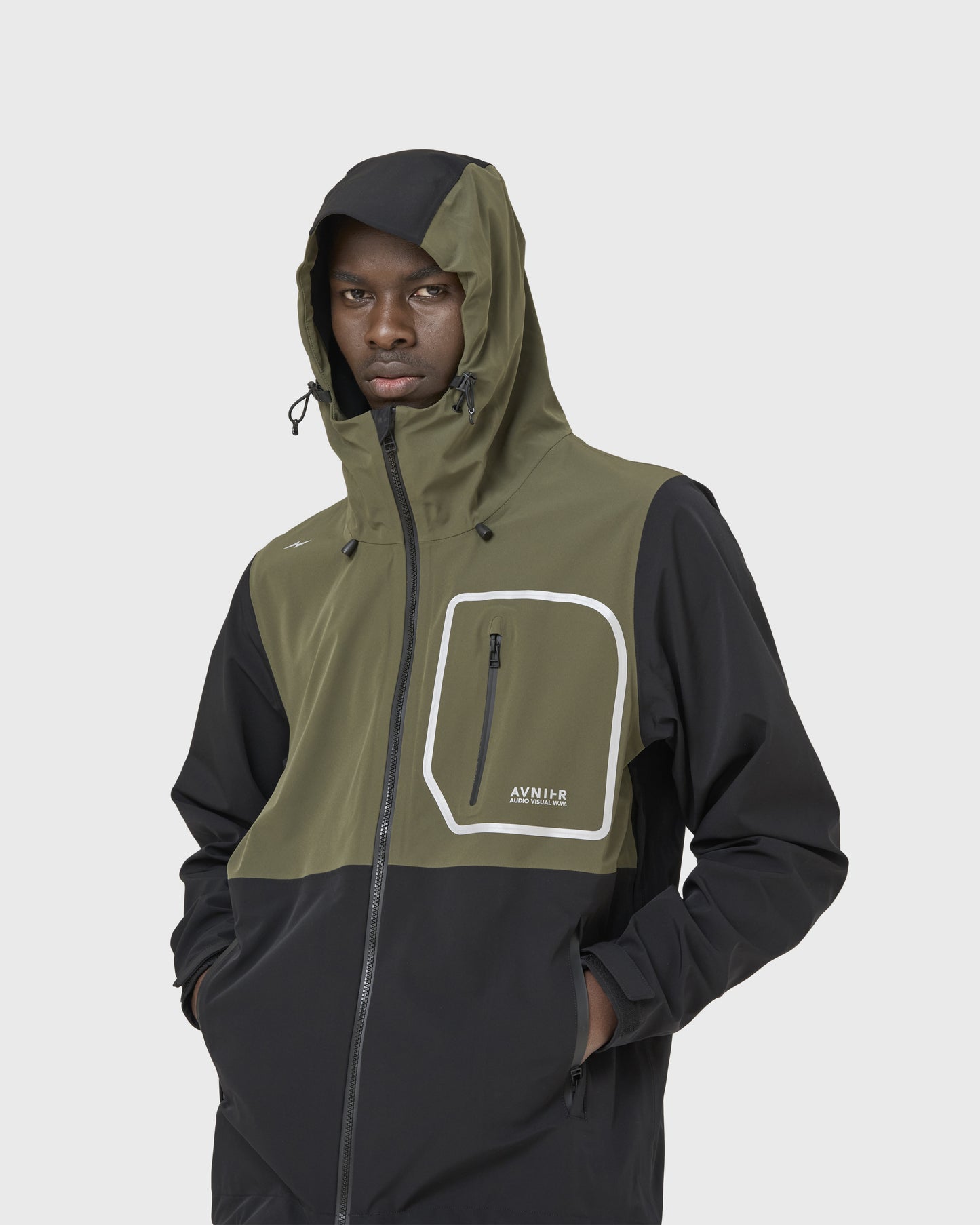 veste-hardshell-interlude-avnier-salomon-5-silhouette-look-2 - Kaki