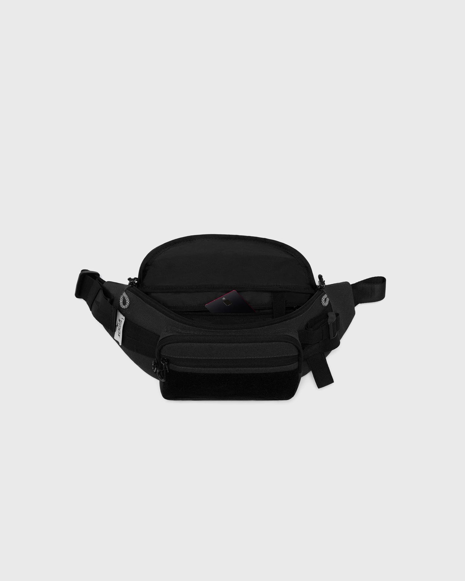 Banane noire Avnier ouverte, vue complète de l’intérieur et des rangements multiples.