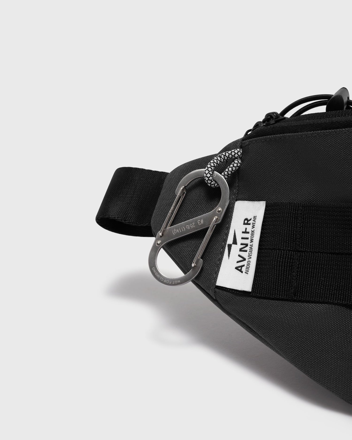 Banane noire Avnier, détail du mousqueton. - noir