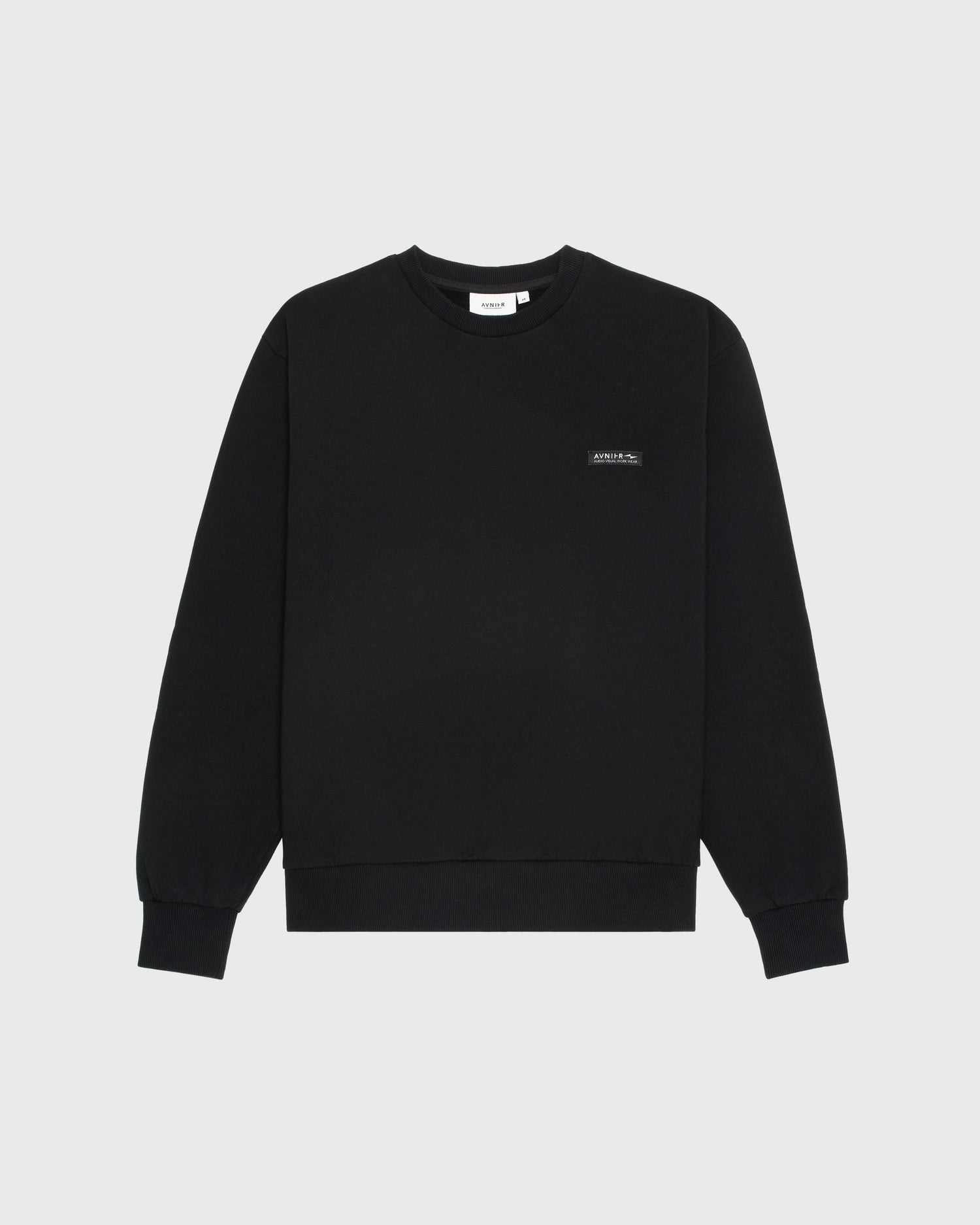 Sweat noir Avnier Encore V4, coupe droite en coton bio, style créatif et minimaliste.