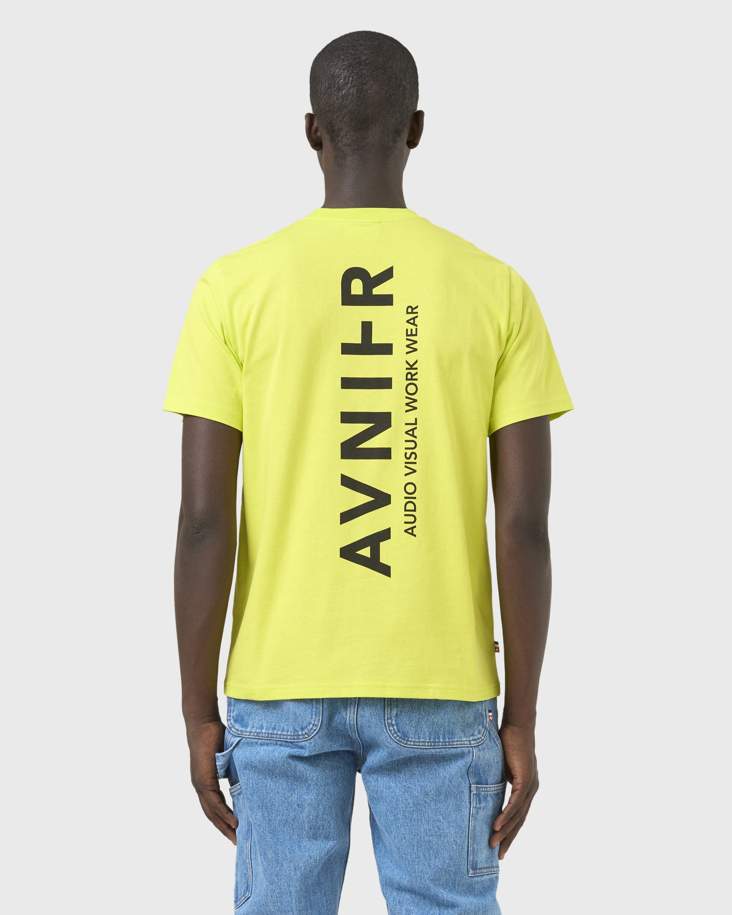 t-shirt-source-vertical-jaune-avnier-tournage-3-silhouette-dos - Jaune signalisation
