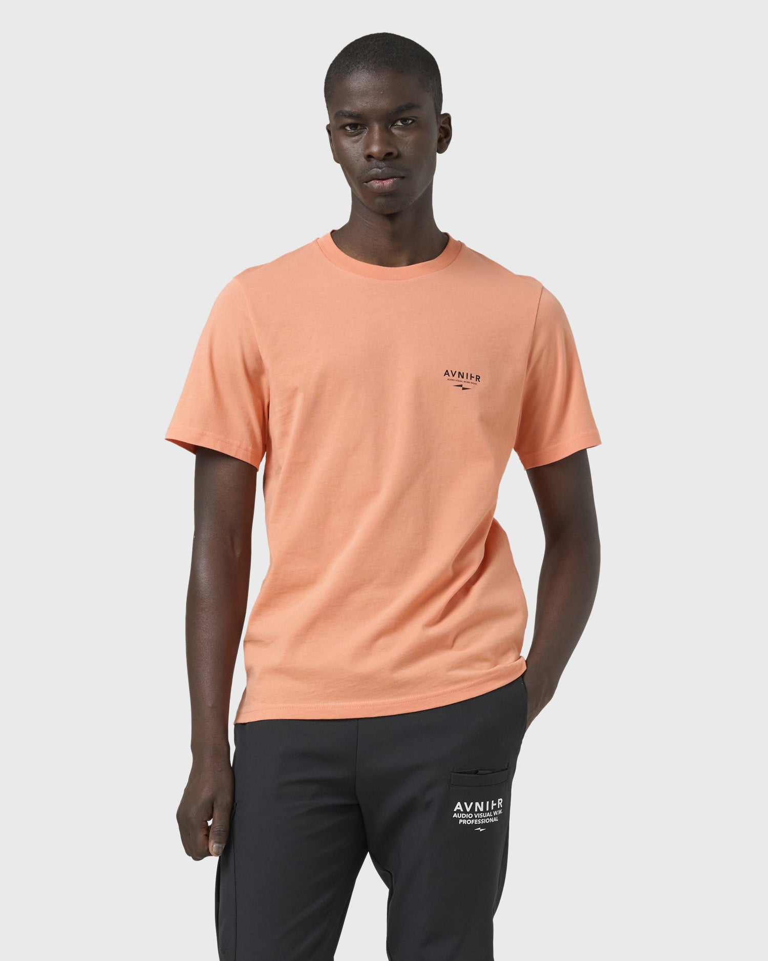 t-shirt-source-vertical-orange-avnier-avnir-2-silhouette-face-2 - Orange vibrant