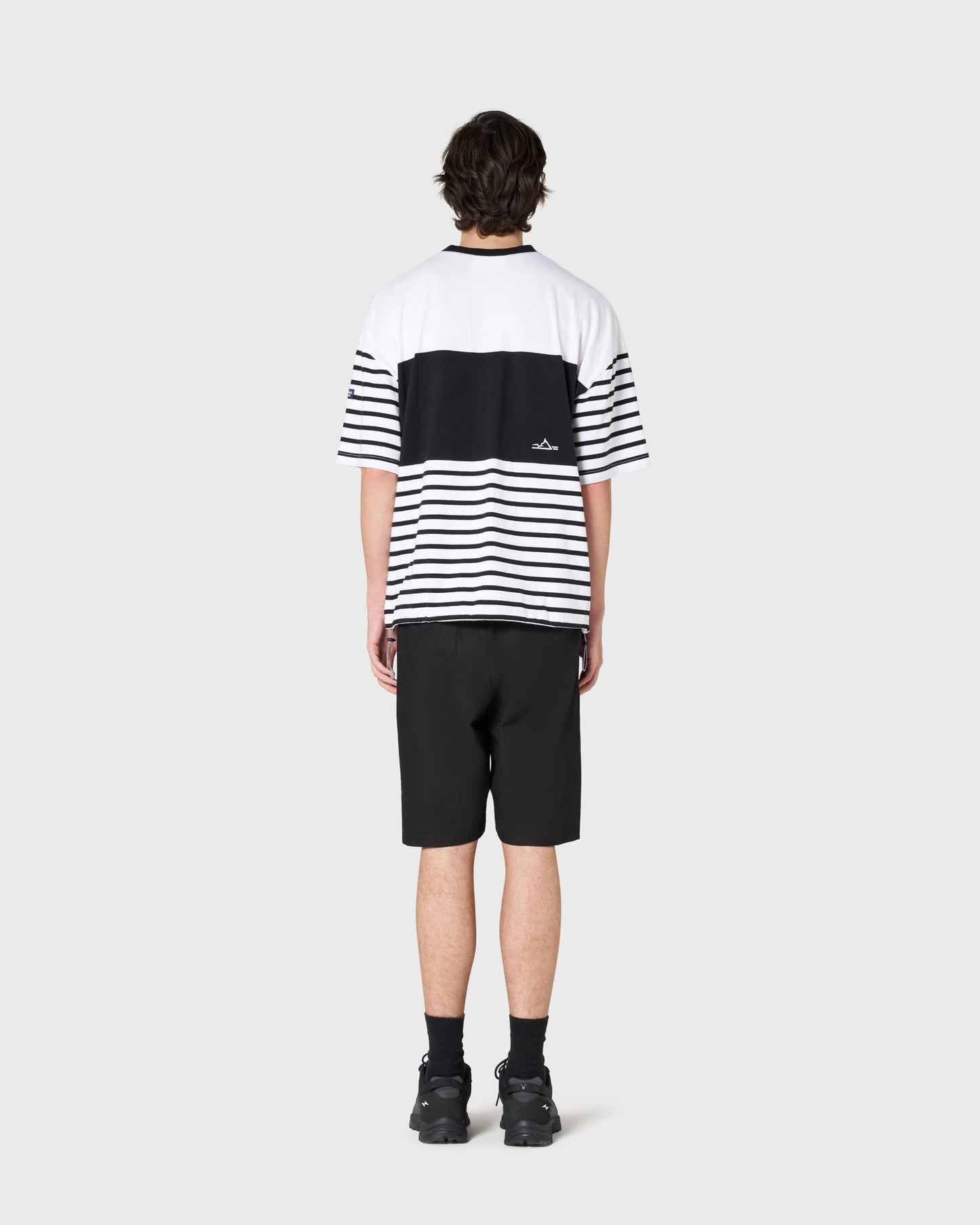 SHORT HOUSAKA